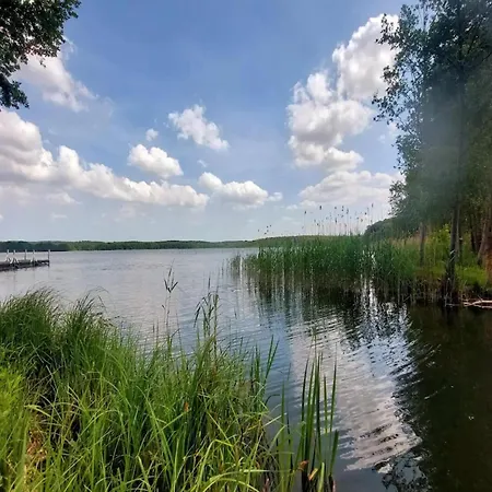 Manor Lakeside Escape Semesterbostad Laase