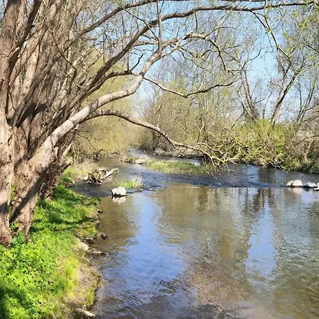 Manor Lakeside Escape Laase