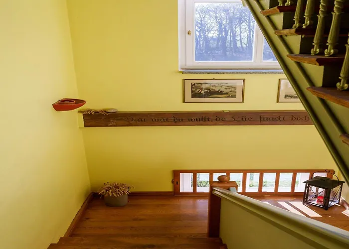 度假居 Manor Lakeside Escape