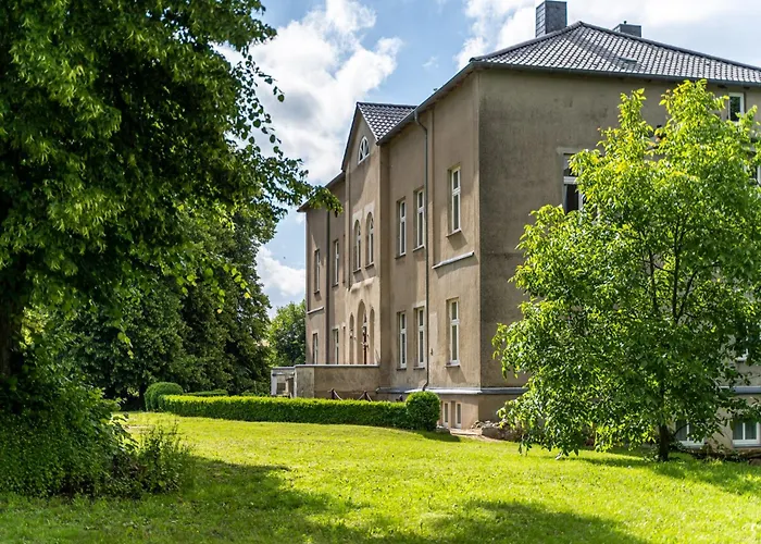 Manor Lakeside Escape 度假居 Laase